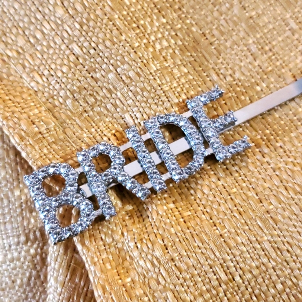 NWOT Bride Hair‎ Clip
